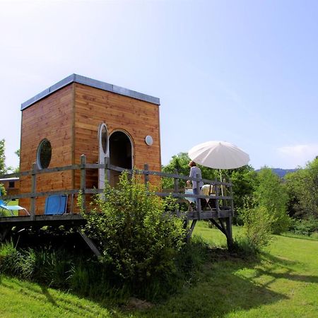 Les Roulottes Et Cabanes Du Livradois Guest House Cunlhat Exterior foto